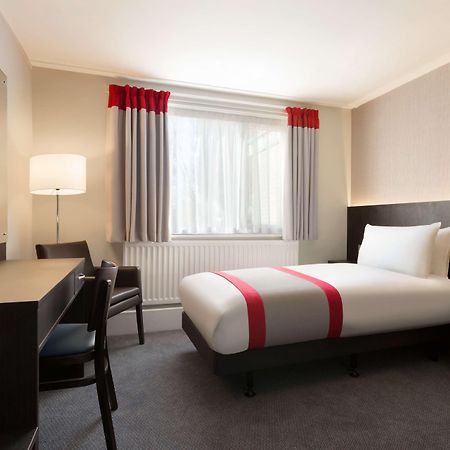 Hotel Ramada Chorley South Exterior foto